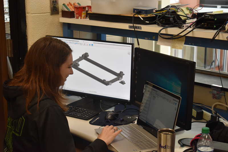 Engineering Students Working to Make Next Generation Mars Robot Thumbnail