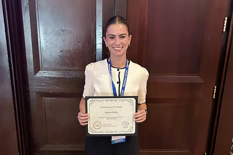 Emma with her award